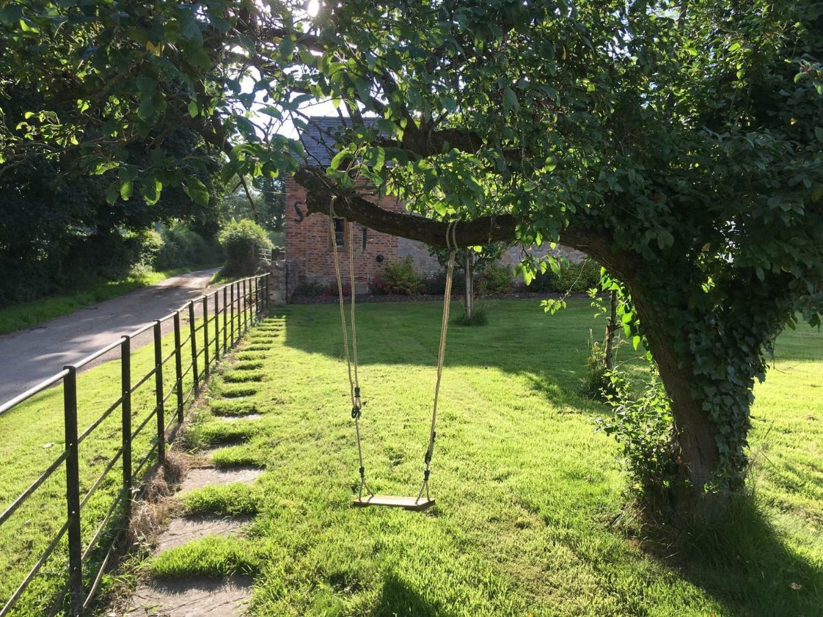 Maesbury Riverside Oswestry Dış mekan fotoğraf